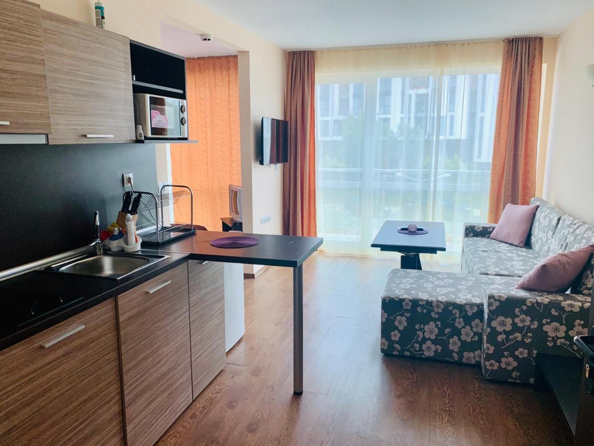 Vili Apartment Burgas Esterno foto